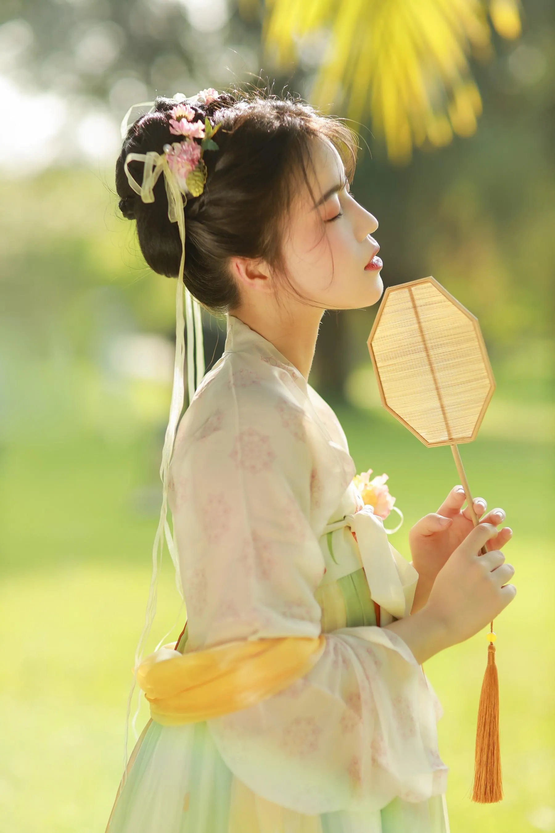 [艺图语] 2022.06.11 夏日少女 我超白_ [27P]插图5